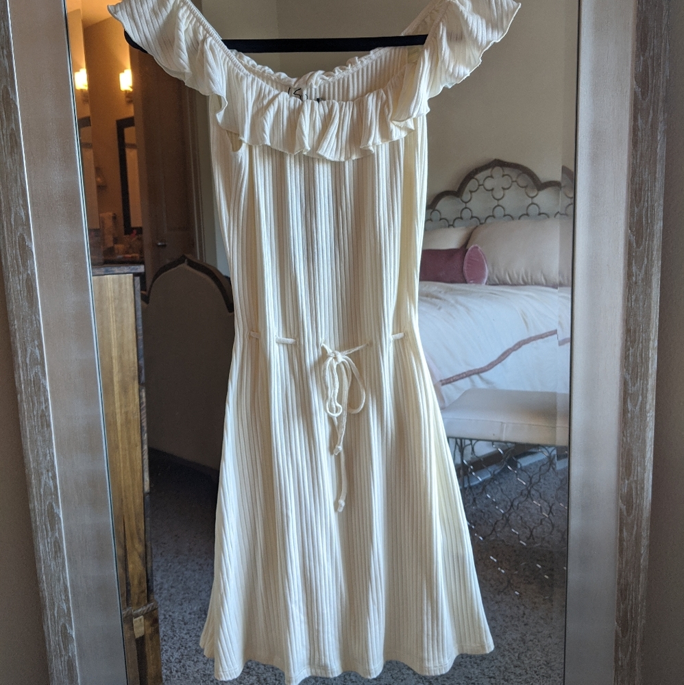 Off the shoulder sundress